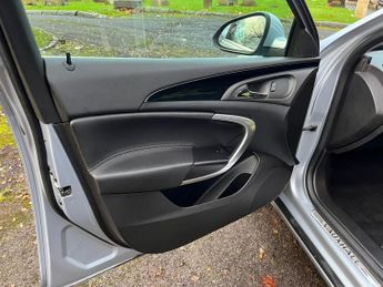 Vauxhall Insignia 2.0 CDTi SE Auto Euro 5 5dr