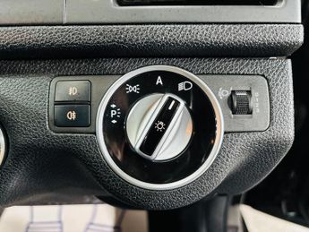 Mercedes-Benz C Class 2.1 C200 CDI BlueEfficiency Executive SE Auto Euro 5 5dr