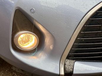 Toyota Yaris 1.5 VVT-h Excel E-CVT Euro 6 5dr (Safety Sense, 15in)