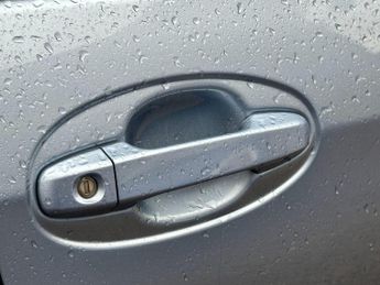 Toyota Yaris 1.5 VVT-h Excel E-CVT Euro 6 5dr (Safety Sense, 15in)