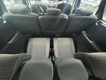 Renault Grand Scenic 1.5 dCi Dynamique TomTom Euro 5 5dr