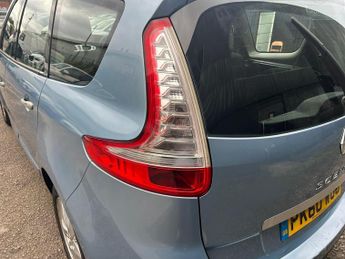 Renault Grand Scenic 1.5 dCi Dynamique TomTom Euro 5 5dr