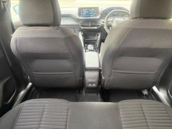 Peugeot E-2008 50kWh Active Premium + Auto 5dr (7kW Charger)