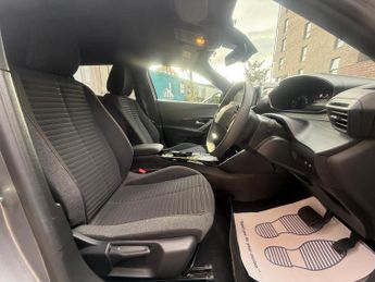 Peugeot E-2008 50kWh Active Premium + Auto 5dr (7kW Charger)