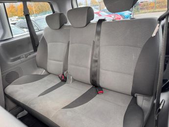 Hyundai i800 2.5 CRDi SE MPV 5dr Diesel Auto Euro 6 (170 ps)