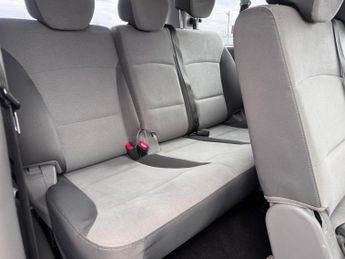 Hyundai i800 2.5 CRDi SE MPV 5dr Diesel Auto Euro 6 (170 ps)