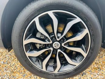 MG GS 1.5 TGI Exclusive DCT Euro 6 (s/s) 5dr