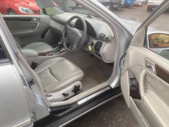 Mercedes-Benz C Class 2.1 C220 CDI Elegance SE 5dr