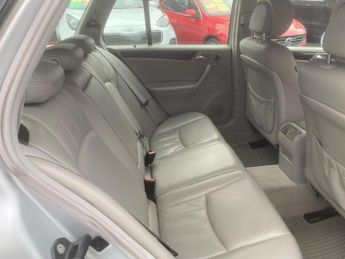 Mercedes-Benz C Class 2.1 C220 CDI Elegance SE 5dr