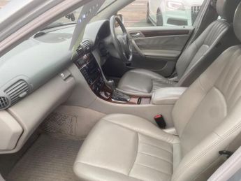 Mercedes-Benz C Class 2.1 C220 CDI Elegance SE 5dr