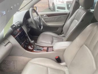 Mercedes-Benz C Class 2.1 C220 CDI Elegance SE 5dr