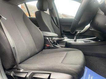 BMW 1 Series 1.5 118i SE Business Hatchback 5dr Petrol Auto Euro 6 (s/s) (136