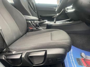 BMW 1 Series 1.5 118i SE Business Hatchback 5dr Petrol Auto Euro 6 (s/s) (136