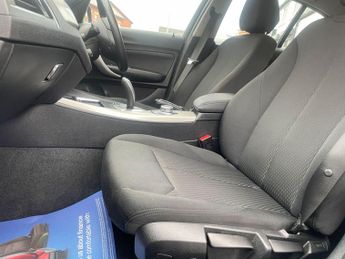 BMW 1 Series 1.5 118i SE Business Hatchback 5dr Petrol Auto Euro 6 (s/s) (136