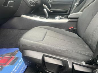 BMW 1 Series 1.5 118i SE Business Hatchback 5dr Petrol Auto Euro 6 (s/s) (136