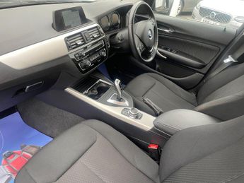 BMW 1 Series 1.5 118i SE Business Hatchback 5dr Petrol Auto Euro 6 (s/s) (136