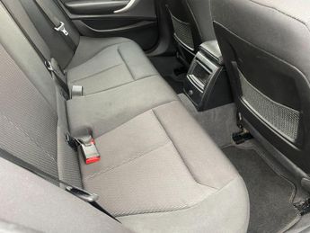 BMW 1 Series 1.5 118i SE Business Hatchback 5dr Petrol Auto Euro 6 (s/s) (136