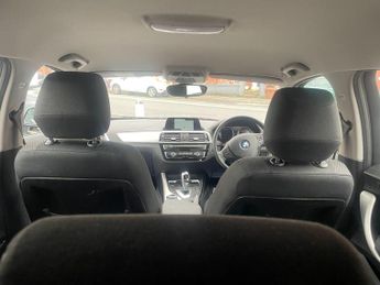 BMW 1 Series 1.5 118i SE Business Hatchback 5dr Petrol Auto Euro 6 (s/s) (136