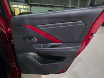 Vauxhall Astra 1.6 12.4kWh GS Line Auto Euro 6 (s/s) 5dr