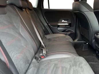 Mercedes-Benz GLA 1.3 GLA180 AMG Line (Executive) 7G-DCT Euro 6 (s/s) 5dr