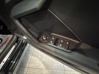 Audi A3 1.5 TFSI 35 S line Sportback 5dr Petrol S Tronic Euro 6 (s/s) (1