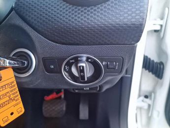 Mercedes-Benz A Class 1.5 A180d SE 7G-DCT Euro 6 (s/s) 5dr