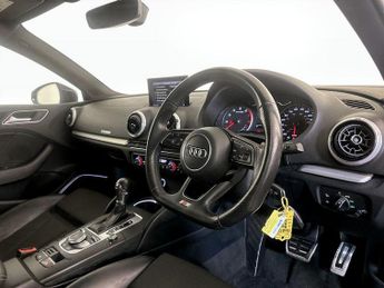 Audi A3 1.5 TFSI CoD Black Edition S Tronic Euro 6 (s/s) 4dr