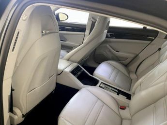 Porsche Panamera 3.0 V6 4 Saloon PDK 4WD Euro 6 (s/s) 5dr