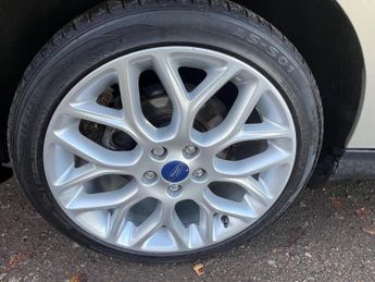 Ford Focus 2.0 TDCi Titanium X Estate 5dr Diesel Powershift Euro 6 (s/s) (1