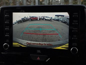 Toyota Yaris 1.5 VVT-h Dynamic Hatchback 5dr Petrol Hybrid E-CVT Euro 6 (s/s)