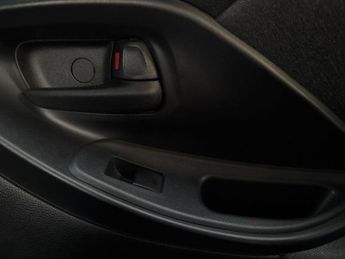 Toyota Yaris 1.5 VVT-h Dynamic Hatchback 5dr Petrol Hybrid E-CVT Euro 6 (s/s)