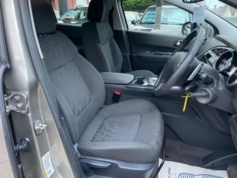 Peugeot 3008 1.6 e-HDi Active EGC Euro 5 (s/s) 5dr