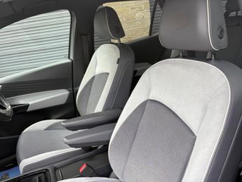 Volkswagen ID.3 Pro Performance 58kWh Business Auto 5dr