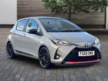 Toyota Yaris Gr-Sport Vvt-I Hev Cvt