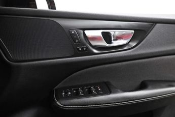 Volvo V60 2.0 B4 MHEV R-Design Auto Euro 6 (s/s) 5dr