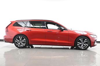 Volvo V60 2.0 B4 MHEV R-Design Auto Euro 6 (s/s) 5dr