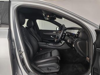 Mercedes-Benz E Class 2.0 E300de 13.5kWh AMG Line (Premium) G-Tronic+ Euro 6 (s/s) 5dr