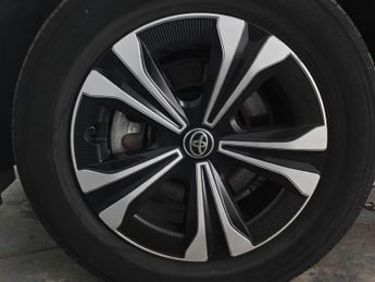 Toyota bZ4X 71.4kWh Motion Auto 5dr (11kW OBC)