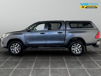 Toyota Hilux 2.4 D-4D Invincible X Auto 4WD Euro 6 (s/s) 4dr (TSS)