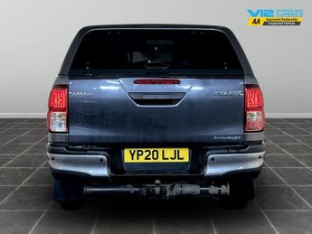 Toyota Hilux 2.4 D-4D Invincible X Auto 4WD Euro 6 (s/s) 4dr (TSS)