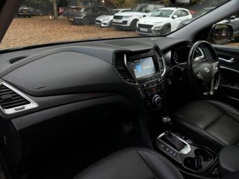 Hyundai Santa Fe 2.2 CRDi Blue Drive Endurance Edition Auto 4WD Euro 6 (s/s) 5dr 