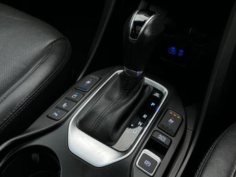 Hyundai Santa Fe 2.2 CRDi Blue Drive Endurance Edition Auto 4WD Euro 6 (s/s) 5dr 