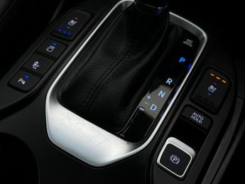 Hyundai Santa Fe 2.2 CRDi Blue Drive Endurance Edition Auto 4WD Euro 6 (s/s) 5dr 