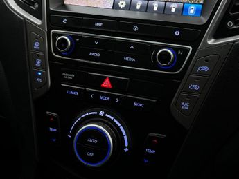 Hyundai Santa Fe 2.2 CRDi Blue Drive Endurance Edition Auto 4WD Euro 6 (s/s) 5dr 