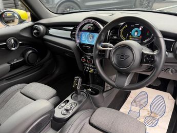 MINI Electric Hatch Cooper SE 32.6kWh Level 2 Auto 3dr