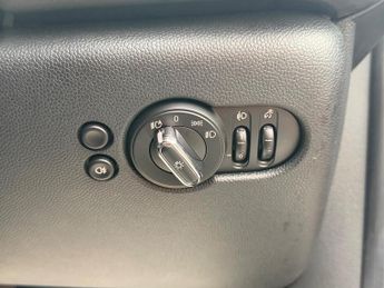 MINI Electric Hatch Cooper SE 32.6kWh Level 2 Auto 3dr