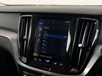 Volvo V60 2.0 B3 MHEV Momentum Auto Euro 6 (s/s) 5dr