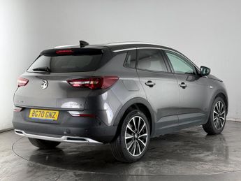 Vauxhall Grandland X 1.6 13.2kWh SRi Nav Auto 4WD Euro 6 (s/s) 5dr Hybrid4