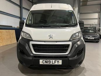 Peugeot Boxer 2.0 BlueHDi 435 Professional L4 H2 Euro 6 5dr