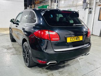 Porsche Cayenne 3.0 TD V6 Tiptronic 4WD Euro 5 (s/s) 5dr